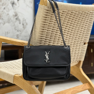 saint laurent niki leather shoulder bag in black