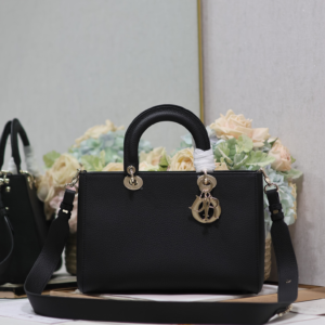 dior grained black leather shoulder bag