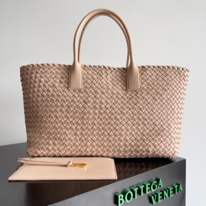bottega veneta cabas intrecciato lambskin bright browntote bag 7.webp