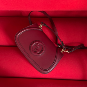 gucci blondie medium top handle red bag 4.webp