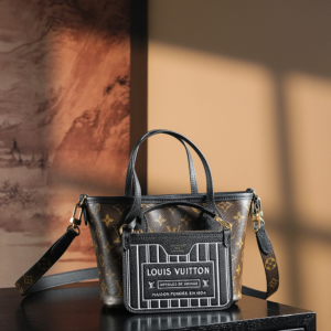 lv black neverfull inside out mini canvasbag 4.webp