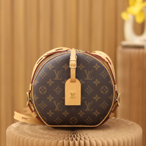 lv boite chapeau souple mm shoulder bag 4.webp