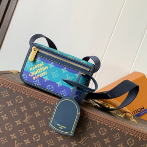 lv speedy soft 30 bosphore wearable wallet 4.webp