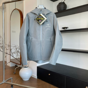 arcteryx beta lt water resistant windproof grey jacket quick dry?