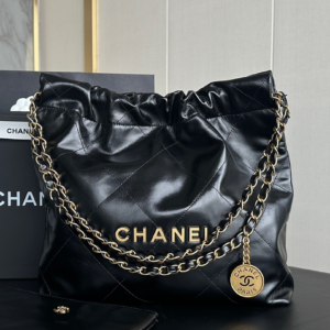 chanel 22 shopping tote bag in black